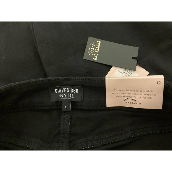 NYDJ Curves 360 Women's Bermuda Side-Slit Shorts Size 0 Black NWT - Picture 4 of 6